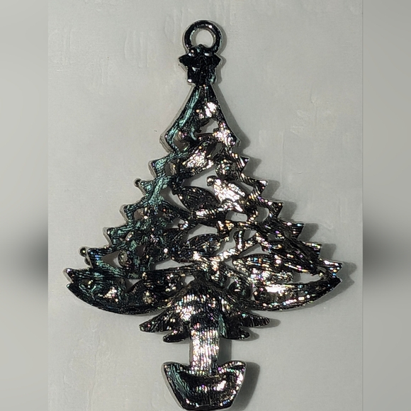 Classy Minimalist Silver Tone Red Rhinestone Christmas Tree Pendant - Picture 7 of 7